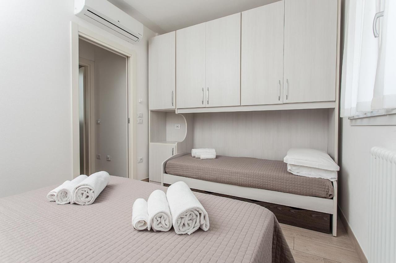 Hotel Residence Jamaica Milano Marittima Eksteriør billede